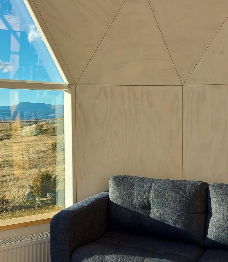 Dome With Stunning Glacier & Mountain Views بويرتو ناتالز المظهر الخارجي الصورة
