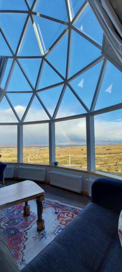 Dome With Stunning Glacier & Mountain Views بويرتو ناتالز المظهر الخارجي الصورة